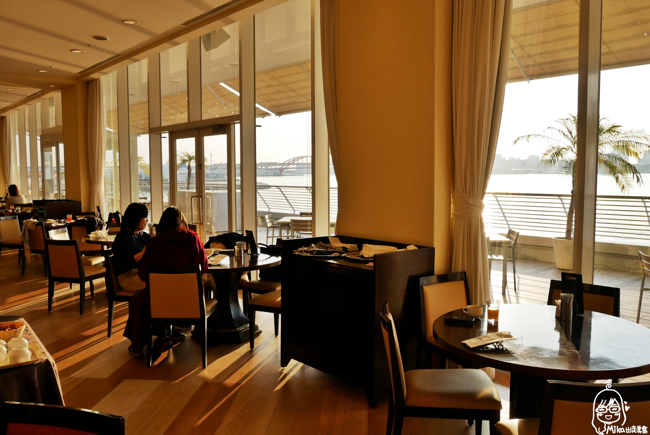 『日本。神戶』 美利堅公園東方大酒店 Kobe Meriken Park Oriental Hotel｜坐擁神戶港夜景，海上帆船大飯店好威。 海景第一排CP值超高的五星級酒店，提供免費接駁車來回三宮站。