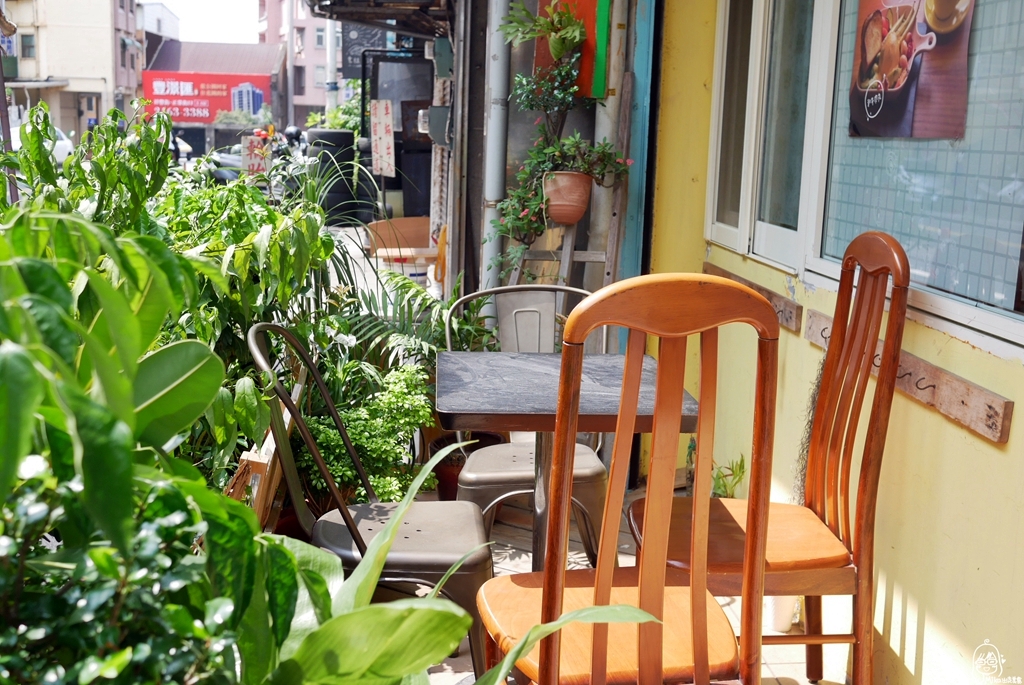 【基隆】 找到幸福咖啡店｜正濱漁港旁 堅持在地食材、手工製作，海味濃、咖啡香的海景咖啡。