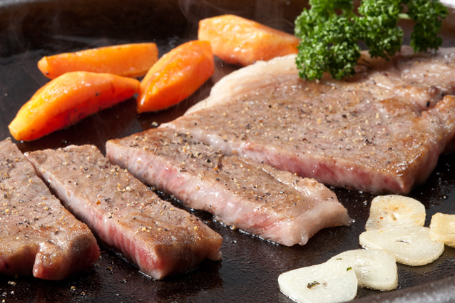 『日本。九州』 大分獨有著名特產必吃這三樣｜擁有日本最高等級的 大分和牛X香菇X酸橘鰤魚、酸橘比目魚。