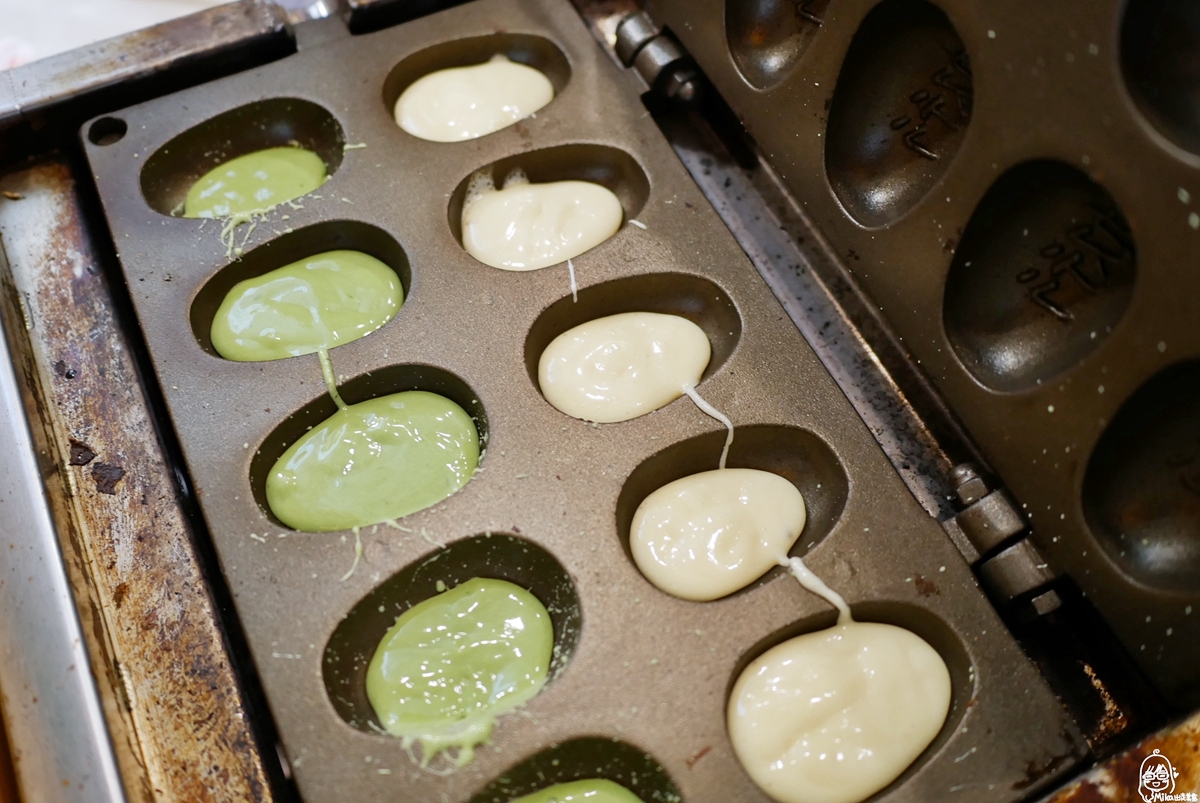 桃園 小QQ雞蛋糕｜100%純牛奶固定攤車雞蛋糕  口味多樣化 鹹甜都有 還有組合套餐可以選。