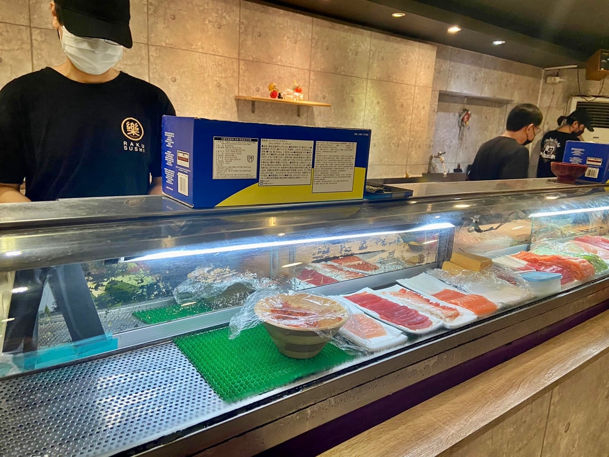 【桃園】 樂壽司•Raku美式壽司專賣 吃到飽｜美式加州壽司創意料理，點多少算多少，單點平日超過630元就以吃到飽計價。