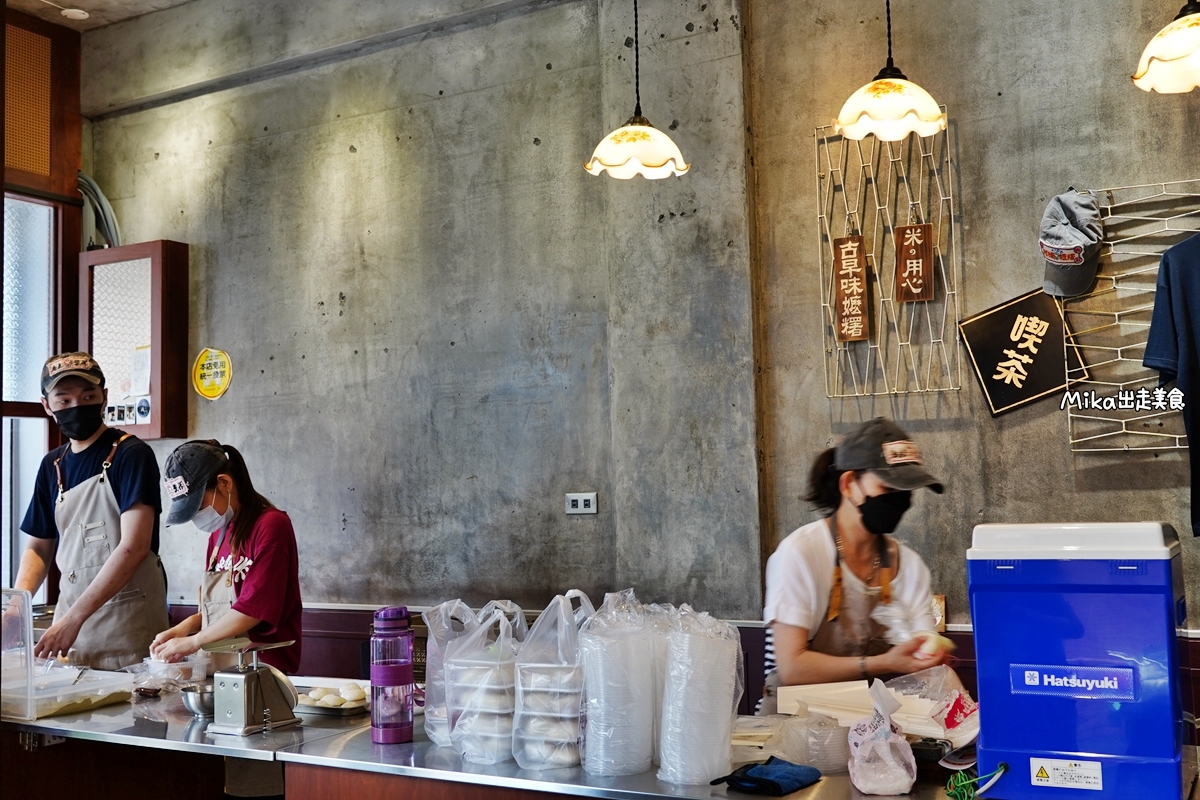 【宜蘭】阿桶嬤糬  冬山創始店｜在地必買伴手禮 復古毛玻璃懷舊風  純米手工製作，茶香入味麻糬好獨特。