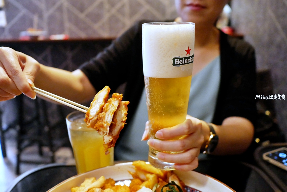 【台中】 不老神雞 永興總店｜有冷氣開放 酒吧Bar小包廂的鹹酥雞店，還有生啤酒199 無限暢飲。