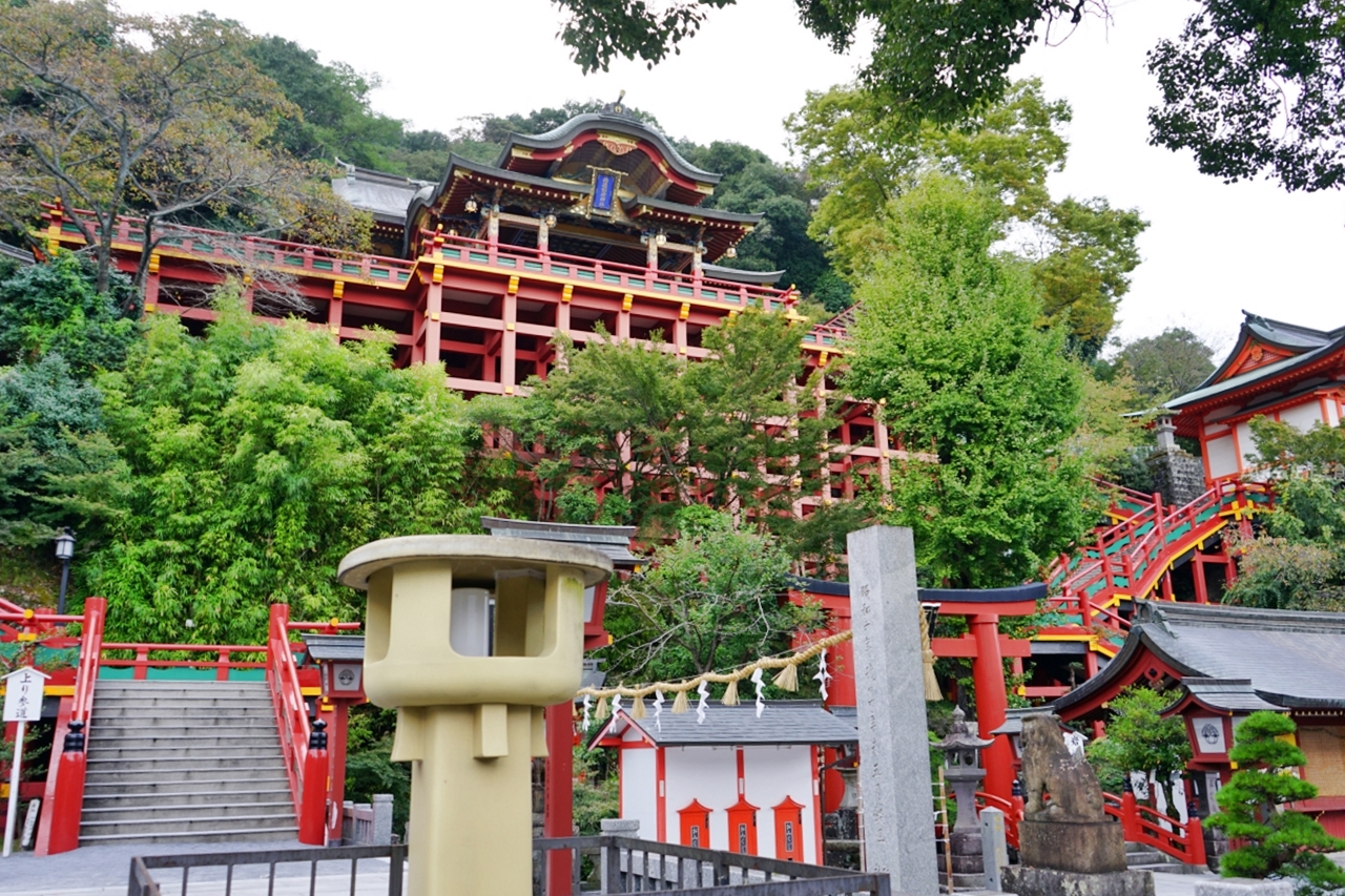 【日本】 北九州 佐賀 祐德稻荷神社｜日本三大稻荷神社之一，超華麗壯觀宏偉的朱紅色建築與鳥居，可祈求愛情、事業順利。