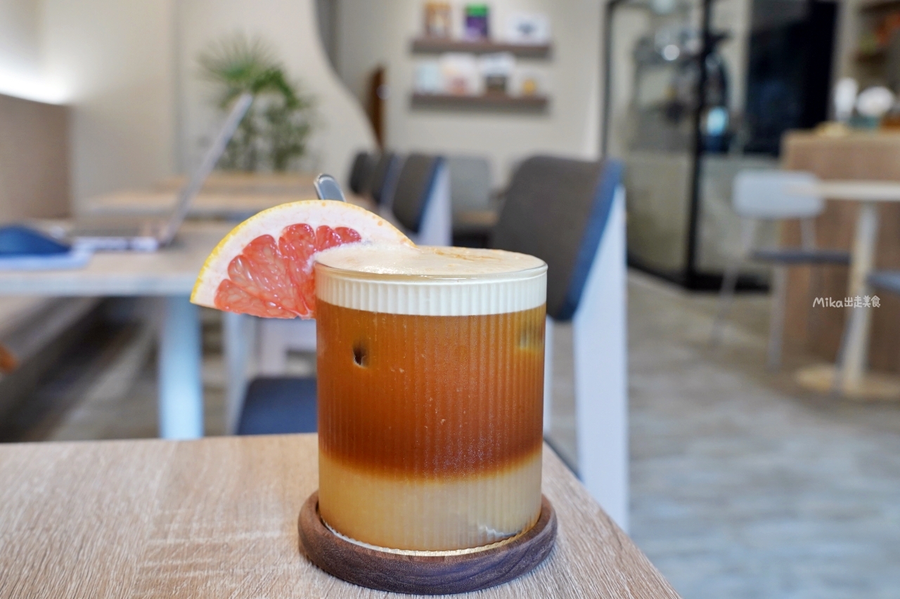 【桃園】 咖啡洝．Coffee Àn｜自家烘焙咖啡豆 寵物友善咖啡廳，必點葡萄柚美式咖啡，超好喝。