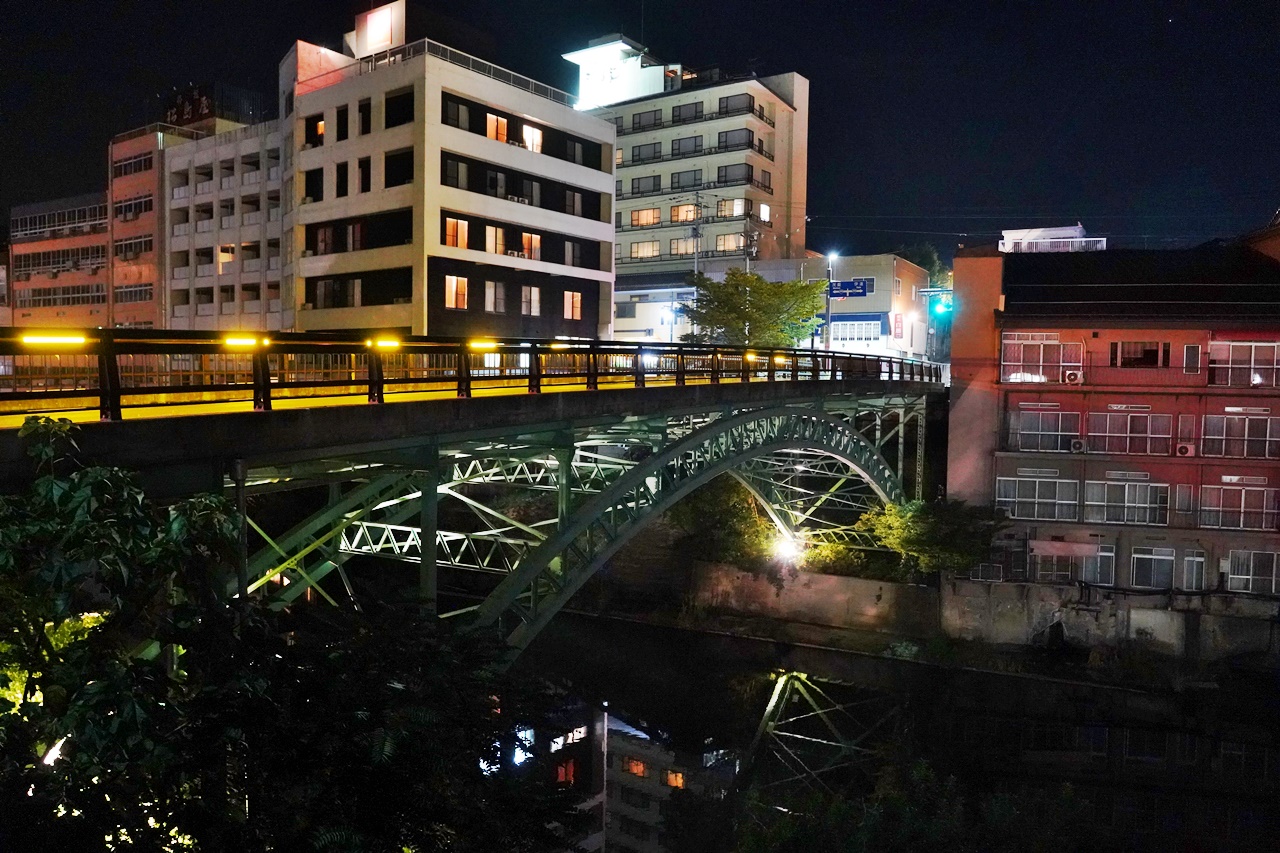 【日本】 福島市 飯坂溫泉街散策｜奧州三名湯之一，超過2000年歷史的古湯 溫泉老街散策。