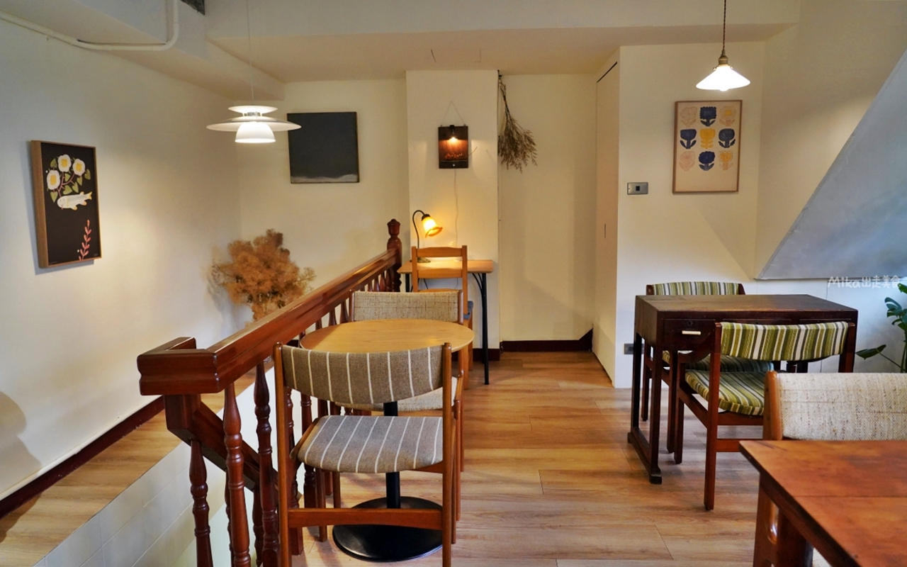 【桃園】 龜山 藍嵐珈琲｜花店樓上 一人作業  簡單小巧的溫馨咖啡廳。