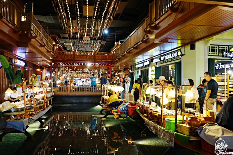 延伸閱讀：『泰國。曼谷』 ICONSIAM 暹羅天地購物中心｜曼谷昭披耶河畔 新地標 時尚藝術 華麗浮誇購物中心 超大型室內水上市場 ｜2019年1124-1129曼谷華欣拉差汶里六天五夜 輕旅行。