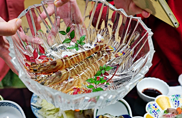 『日本。九州』 大分姬島住宿推薦 八千代館｜姬島超過120年歷史的老舖和風旅館，一泊二食 必吃漁師直送的海鮮、姬島新名物「車蝦涮涮鍋」｜