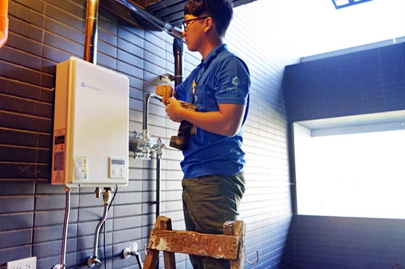 『生活。開箱』  熱水器2019推薦  MIT台灣設計 Famiclean 全家安數位恆溫熱水器 ｜新家開箱文系列  台灣獨家提供全機三年保固 低噪音、智慧型強制排氣 讓你全家都安心的數位熱水器。