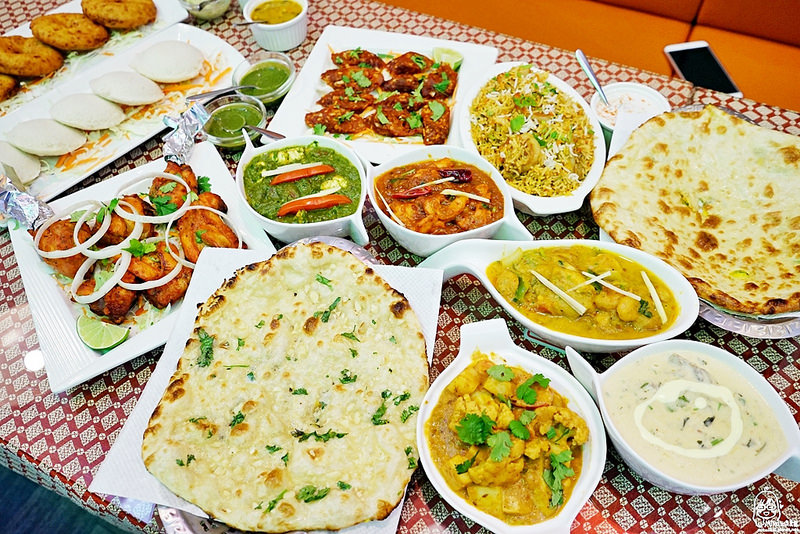 『台中。西區』 Sree India Palace 斯里印度餐廳-印度咖哩好厲害，顏色繽紛多彩又好吃！公益路旁巷弄間隱藏版的印度料理，正港印度人開的店，異國風味顛覆你的味覺習慣。 @Mika出走美食日誌