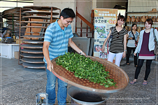 『宜蘭遊記』綠茶龍鬚糖DIY與手工炒茶-祥語有機農場