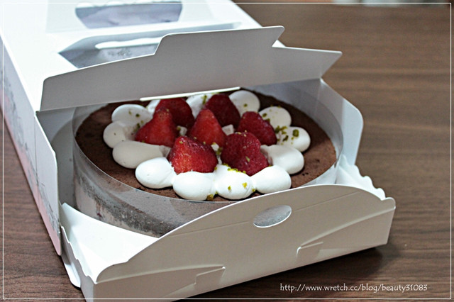 『團購美食』法藍四季–黑帝斯野莓巧克力蛋糕