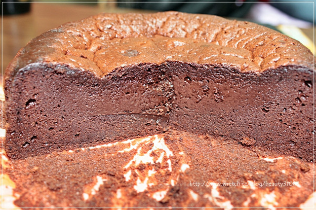 『團購美食』達克闇黑工場半熟巧克力蛋糕與生巧克力