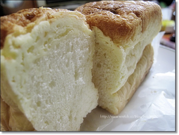 『團購美食』這個真的好奶–君城比利時鮮奶麵包