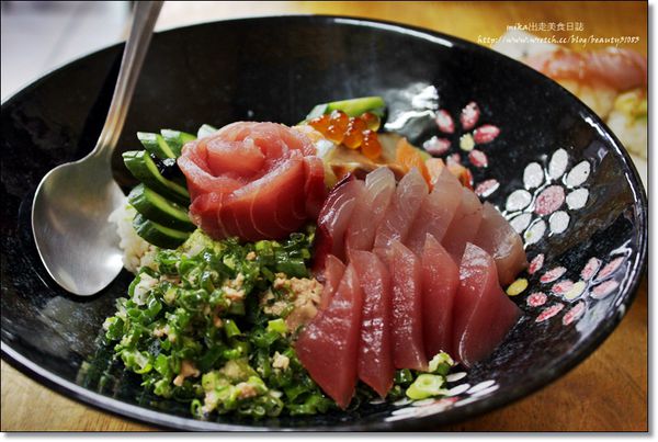 『花蓮吉安』當地人最愛便宜又好吃的日式料理-湘壽司屋 @Mika出走美食日誌