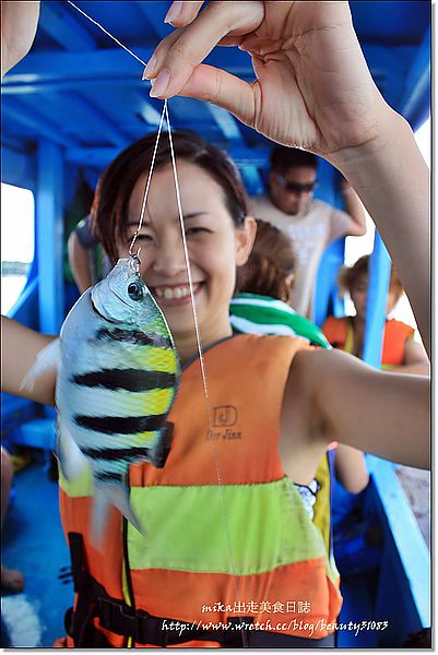 『菲律賓遊記』2012長灘島之旅DAY2-精彩海上活動與海鮮燒烤吃到飽 @Mika出走美食日誌